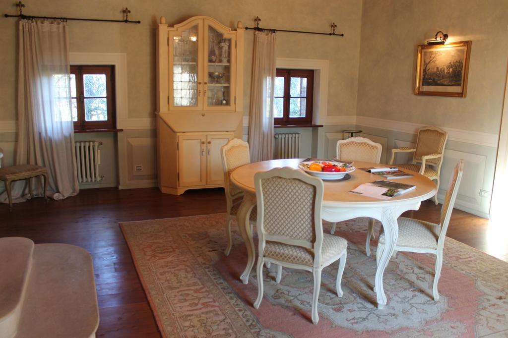 Villa Relais Manerba Monzambano Quarto foto